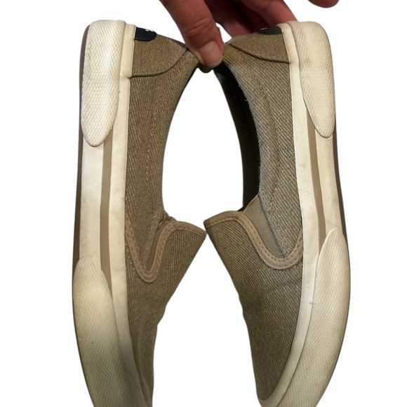 Sperry Tan Slip-On Sneakers with Elastic Goring - Picture 2 of 7